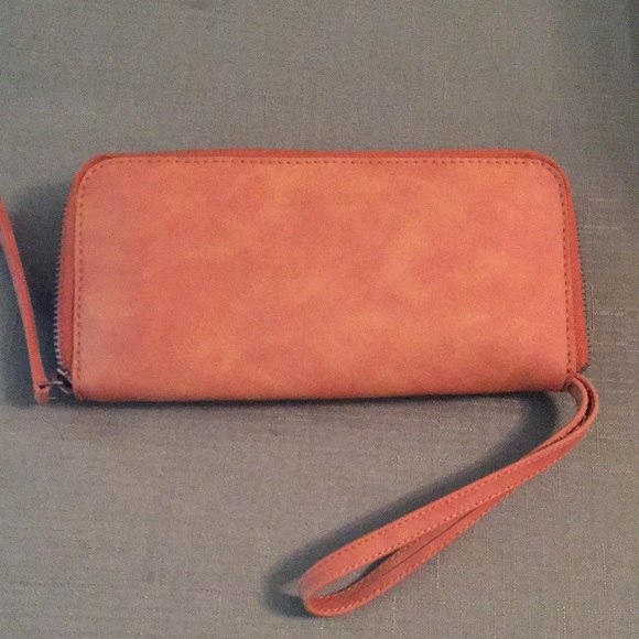 Free People Tan Leather Wallet, New with tags! - Picture 2 of 4